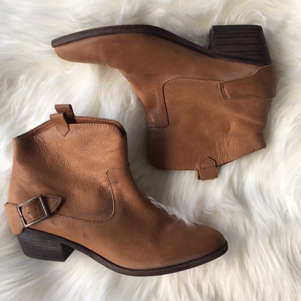 Beautiful sold out Joie booties